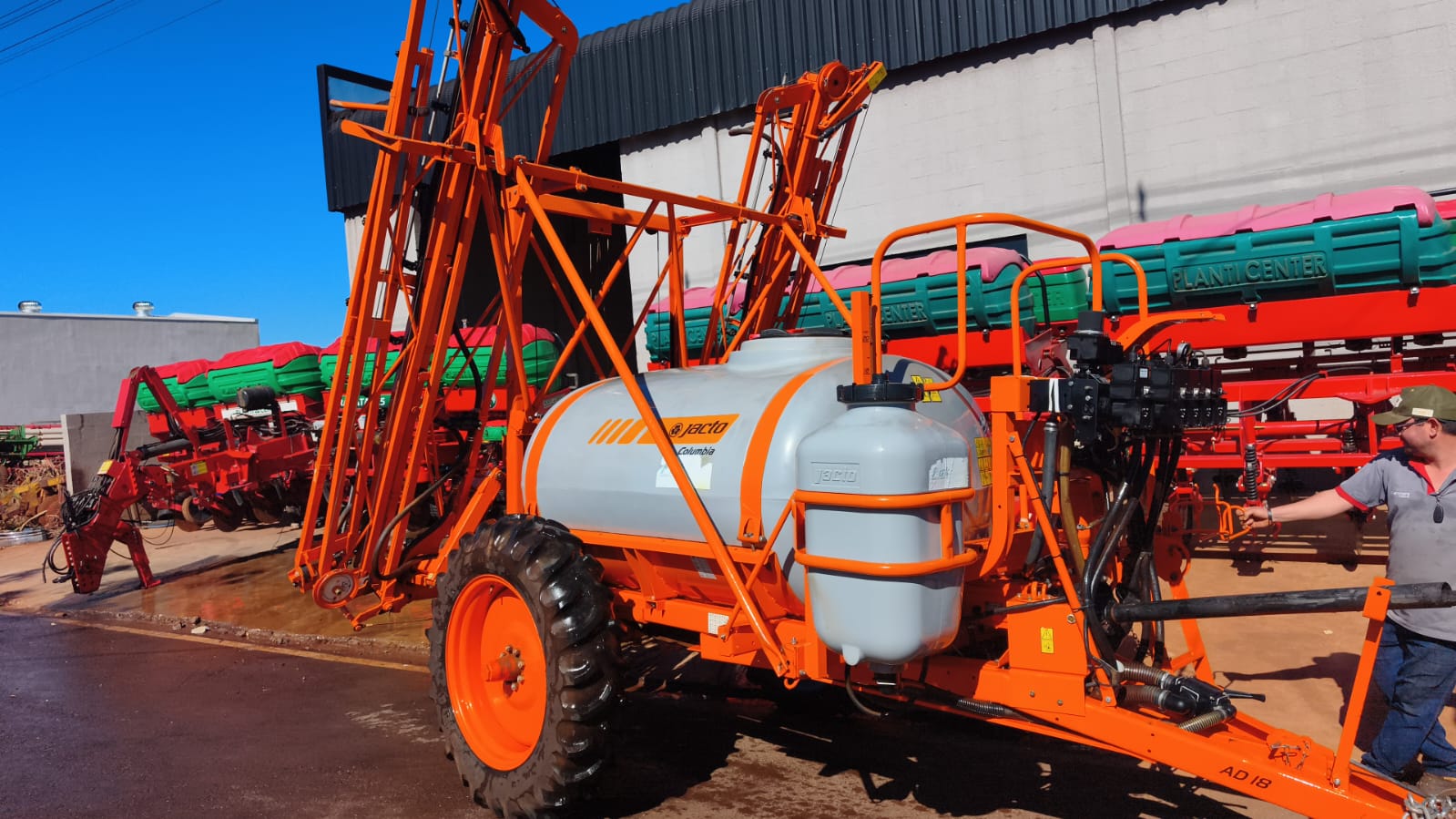 Pulverizador Jacto AD18