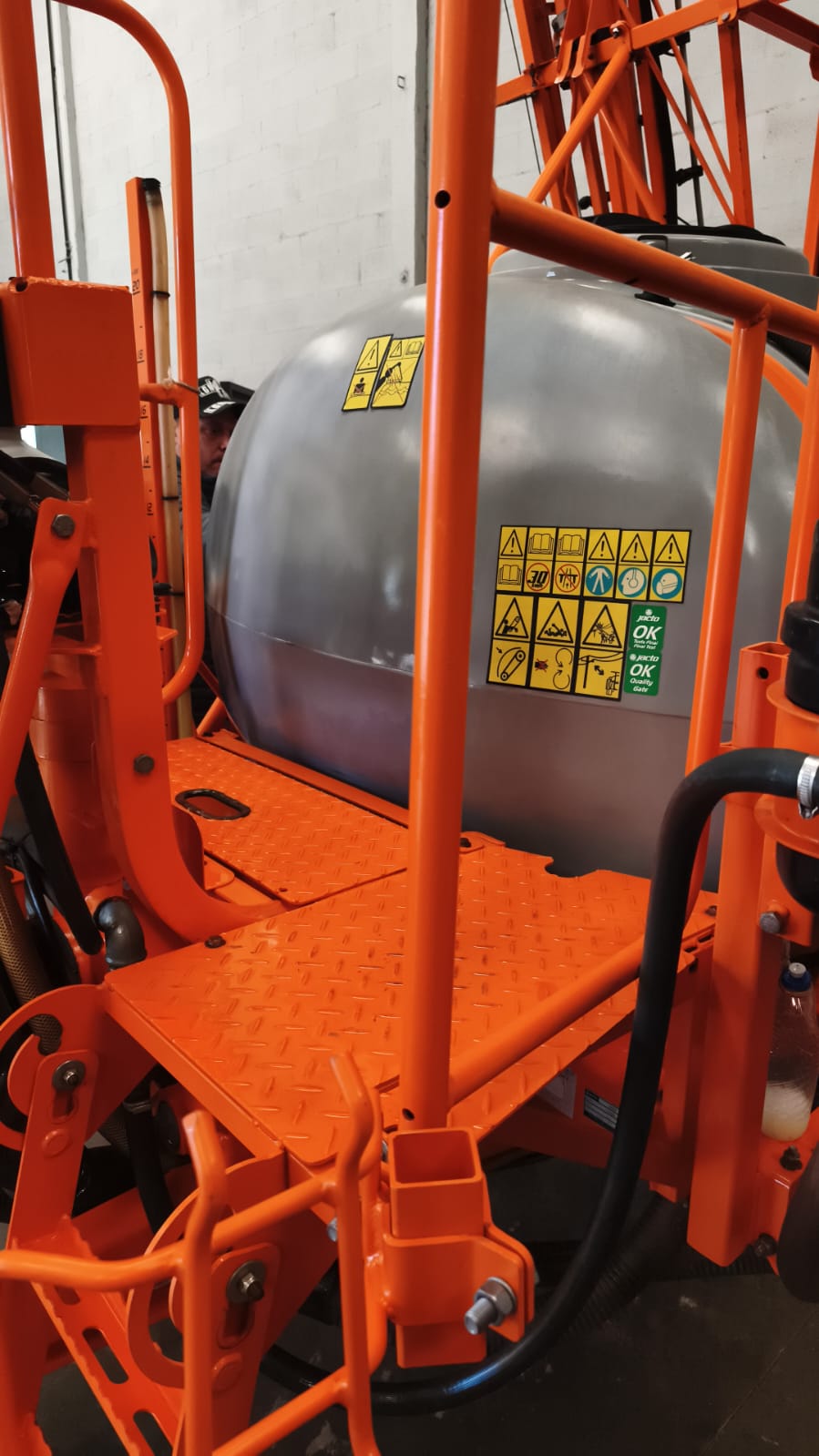 Pulverizador Jacto AD18